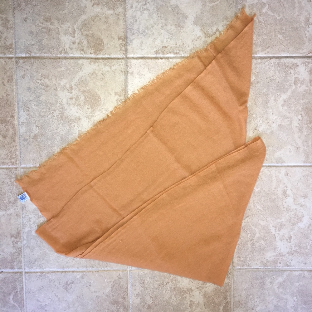 Portolano 100% Cashmere fringed scarf / shawl